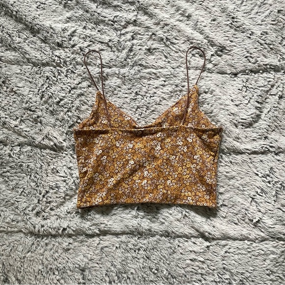 Garage Ruched Bungee Cami - Picture 3 of 3